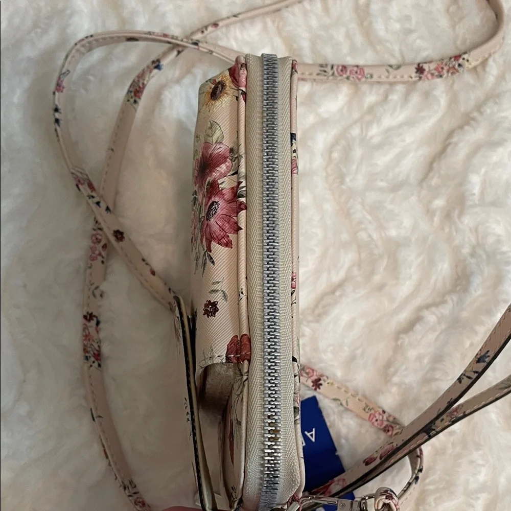 NWT Crossbody Phone & Wallet